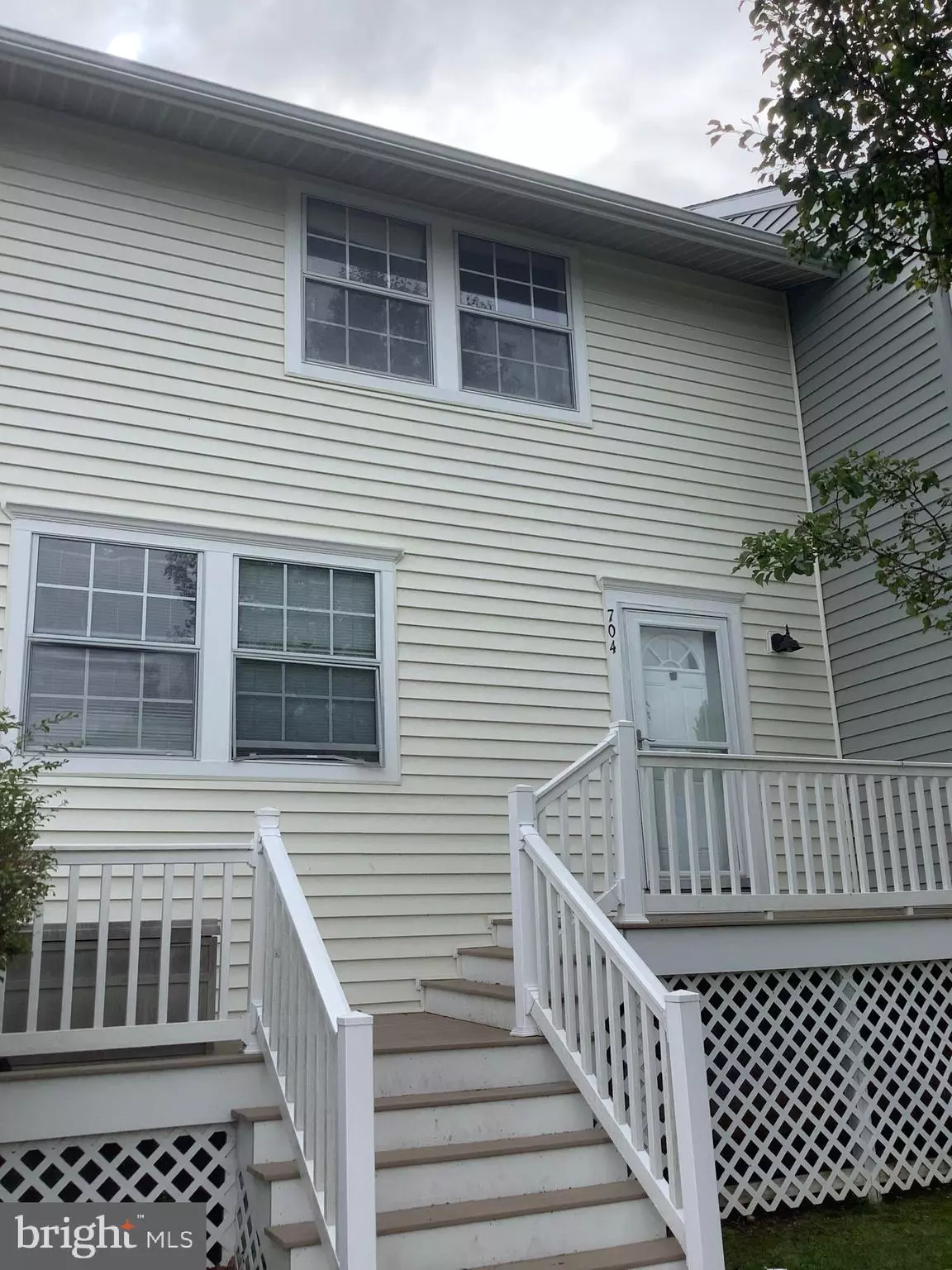 Easton, MD 21601,29595 DUTCHMANS LN #704