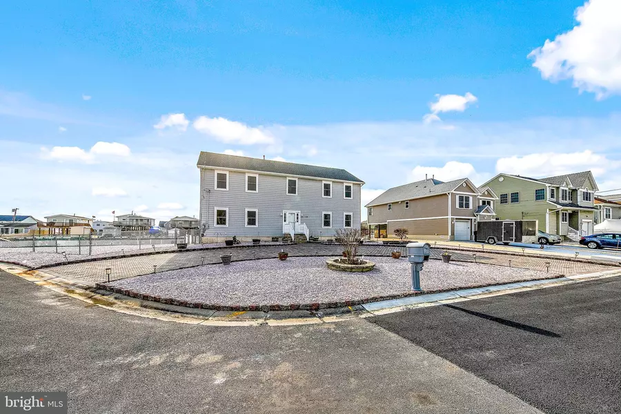 128 E DELAWARE DR, Little Egg Harbor Twp, NJ 08087