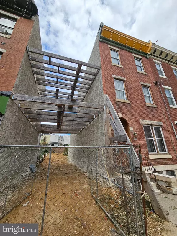 Philadelphia, PA 19130,2833 POPLAR ST