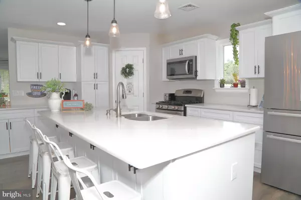 Manheim, PA 17545,245 MOYER RIDGE DR