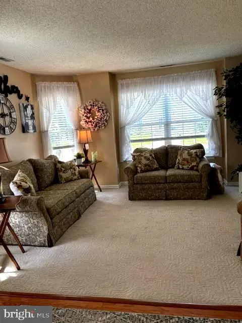 Williamstown, NJ 08094,447 BARBADOS DR