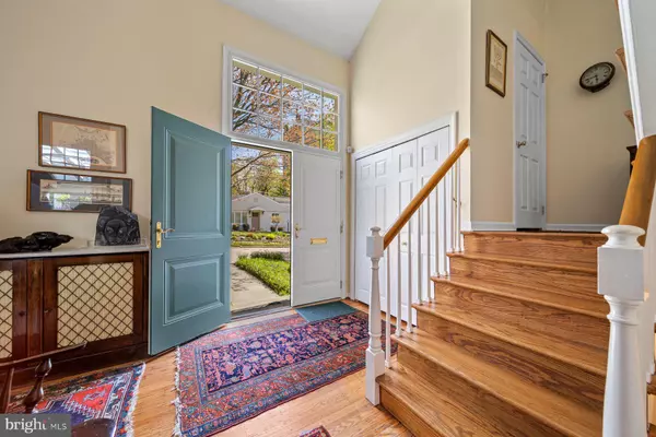 Philadelphia, PA 19118,121 HILLTOP RD