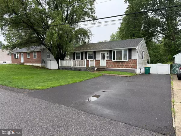 1236 WHITTIER AVE, Bensalem, PA 19020