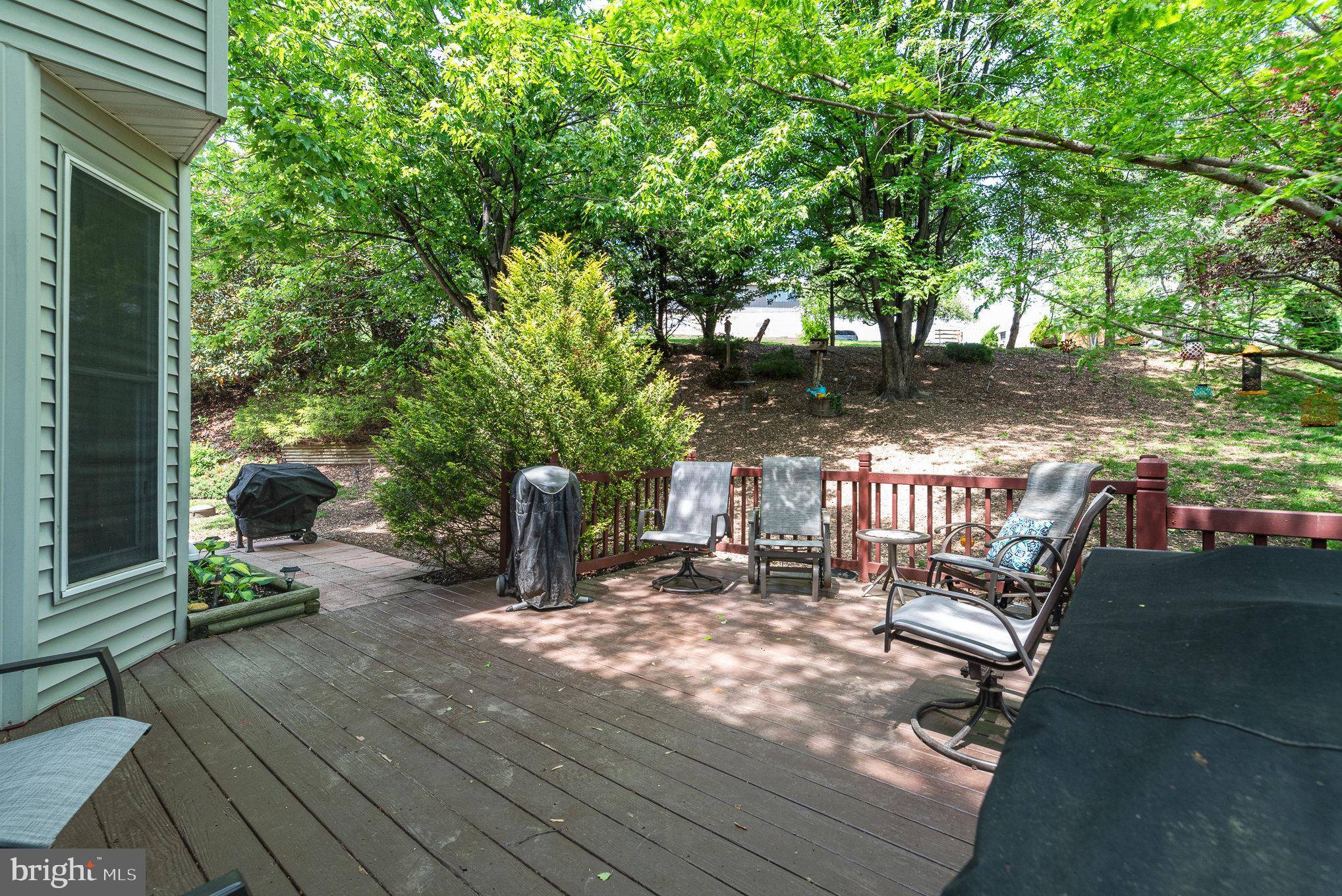 New Cumberland, PA 17070,412 HEMLOCK DR