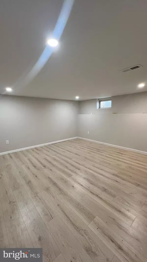 Baltimore, MD 21225,814 JACK ST