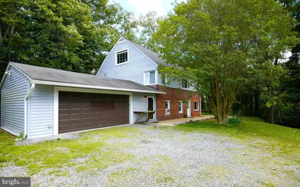 Alexandria, VA 22306,7027 RIDGE DR