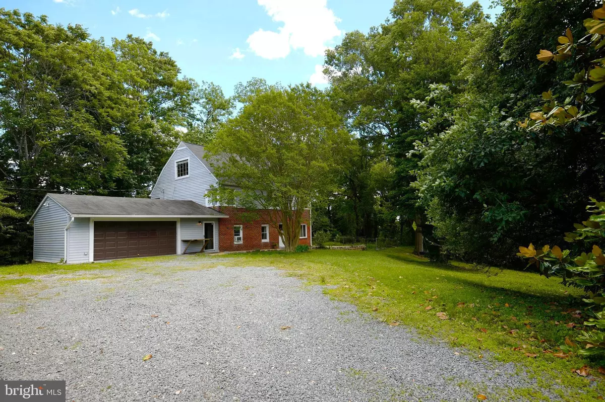 Alexandria, VA 22306,7027 RIDGE DR