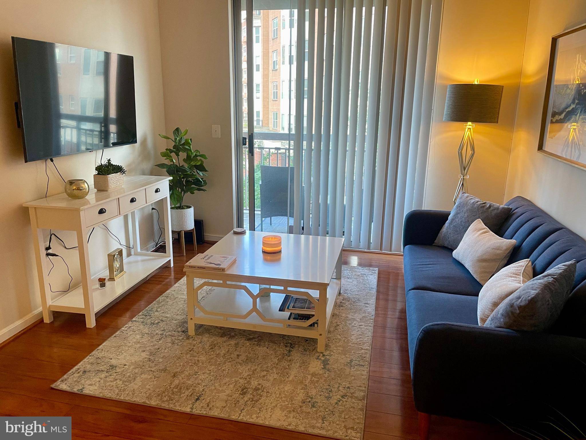 Arlington, VA 22203,3830 9TH ST N #504E