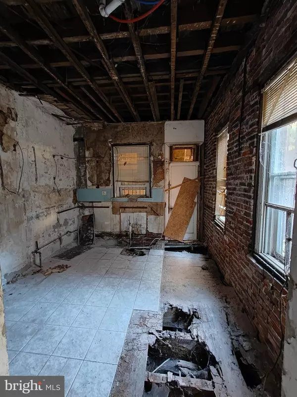 Philadelphia, PA 19123,151 W GIRARD AVE