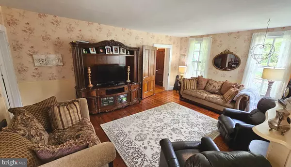 East Windsor, NJ 08520,441 DUTCH NECK