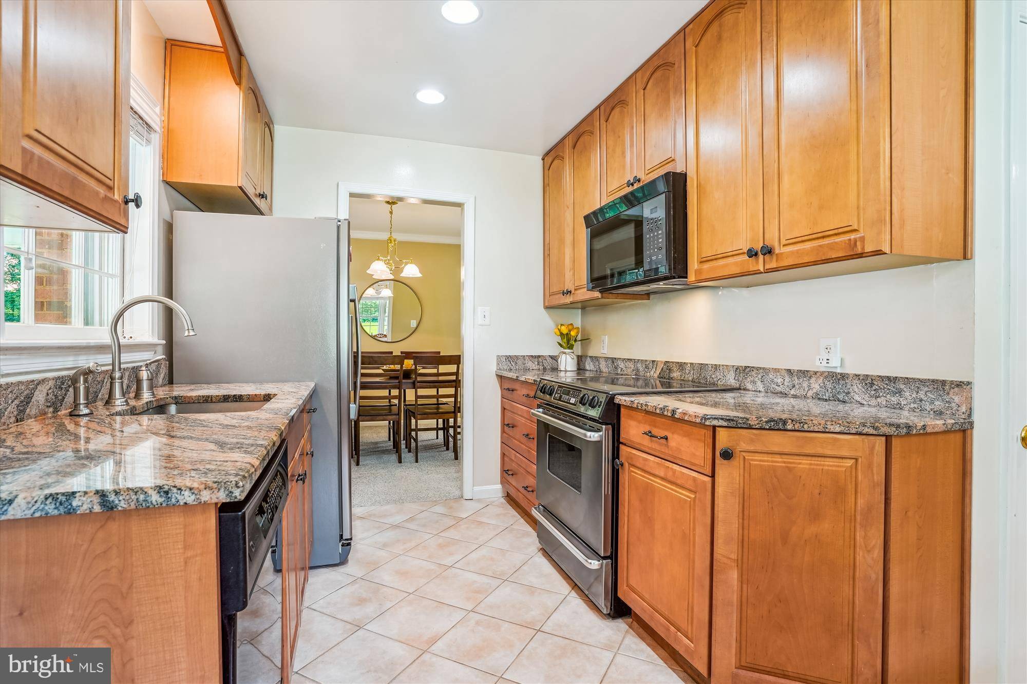 Annandale, VA 22003,8634 ABERDEEN CT