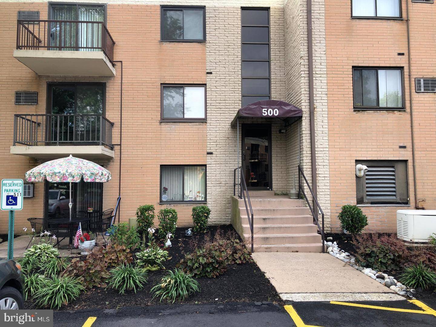 1575 W STREET RD #521, Warminster, PA 18974