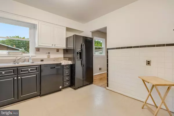 Capitol Heights, MD 20743,6818 PAINTER TER