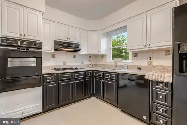 Capitol Heights, MD 20743,6818 PAINTER TER