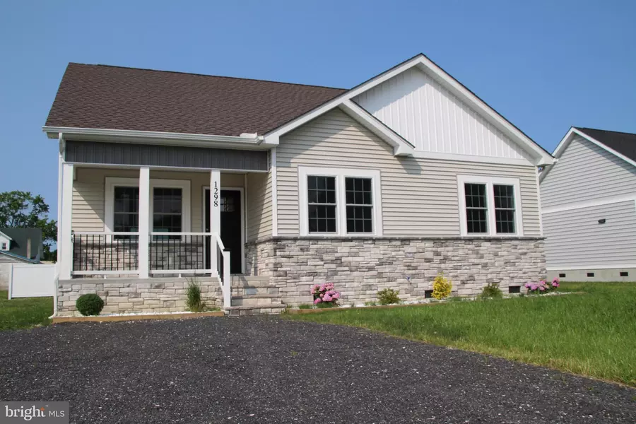 1298 DORCHESTER AVE, Pocomoke City, MD 21851