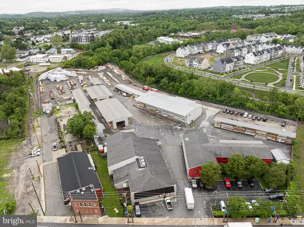 Phoenixville, PA 19460,425 BRIDGE ST