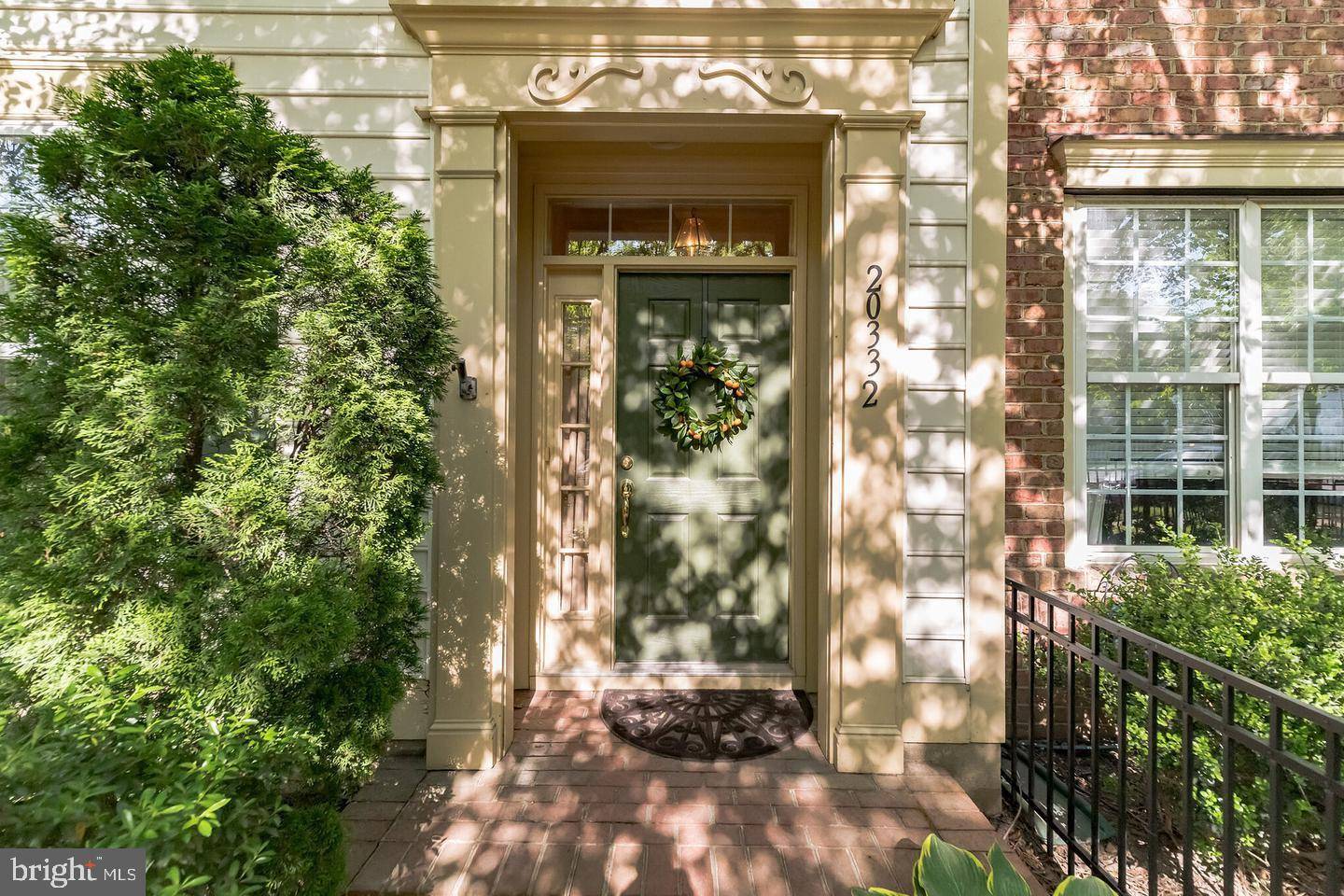 20332 CHARTER OAK DR, Ashburn, VA 20147