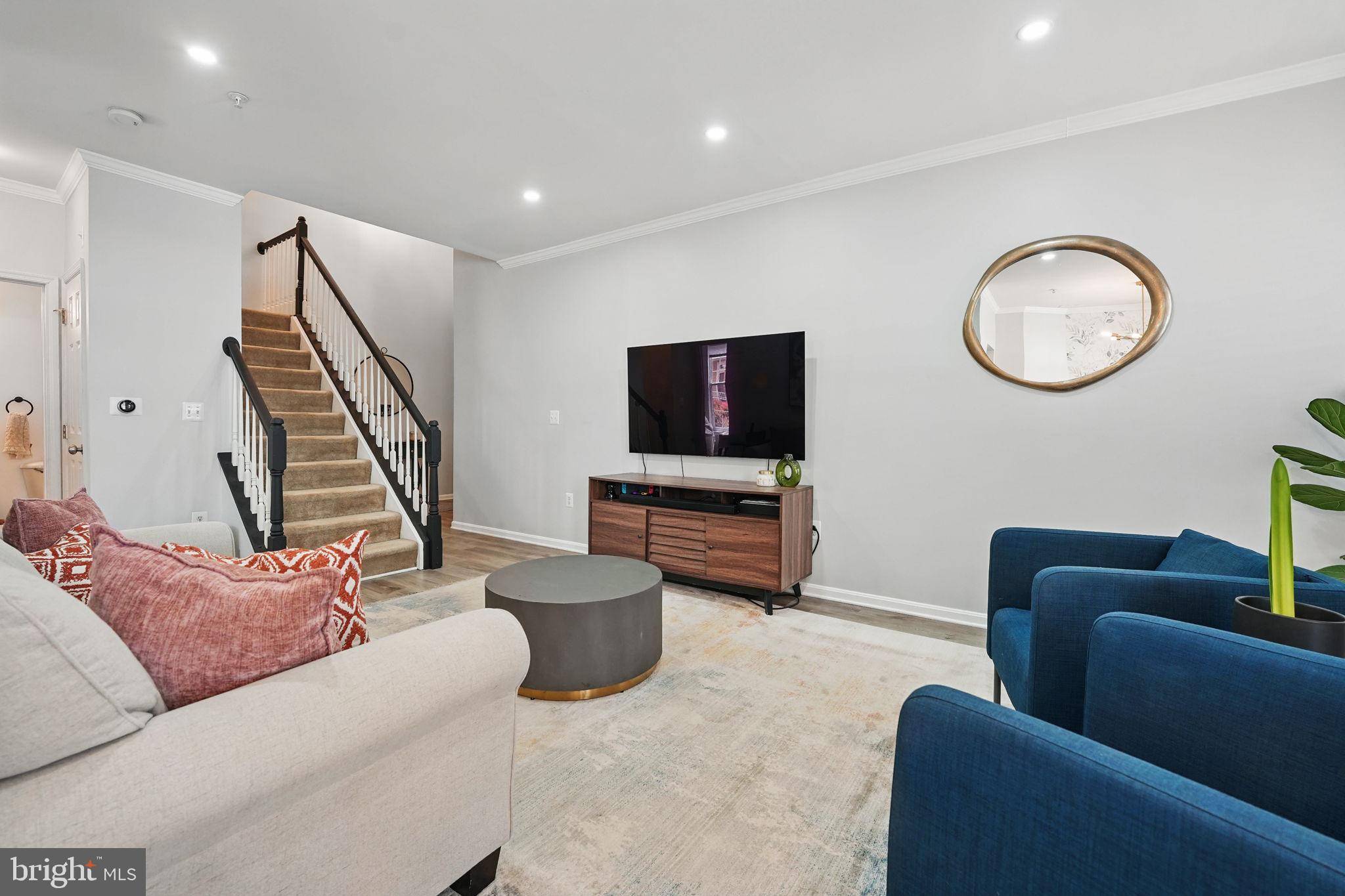 Vienna, VA 22180,2700 BELLFOREST CT #104