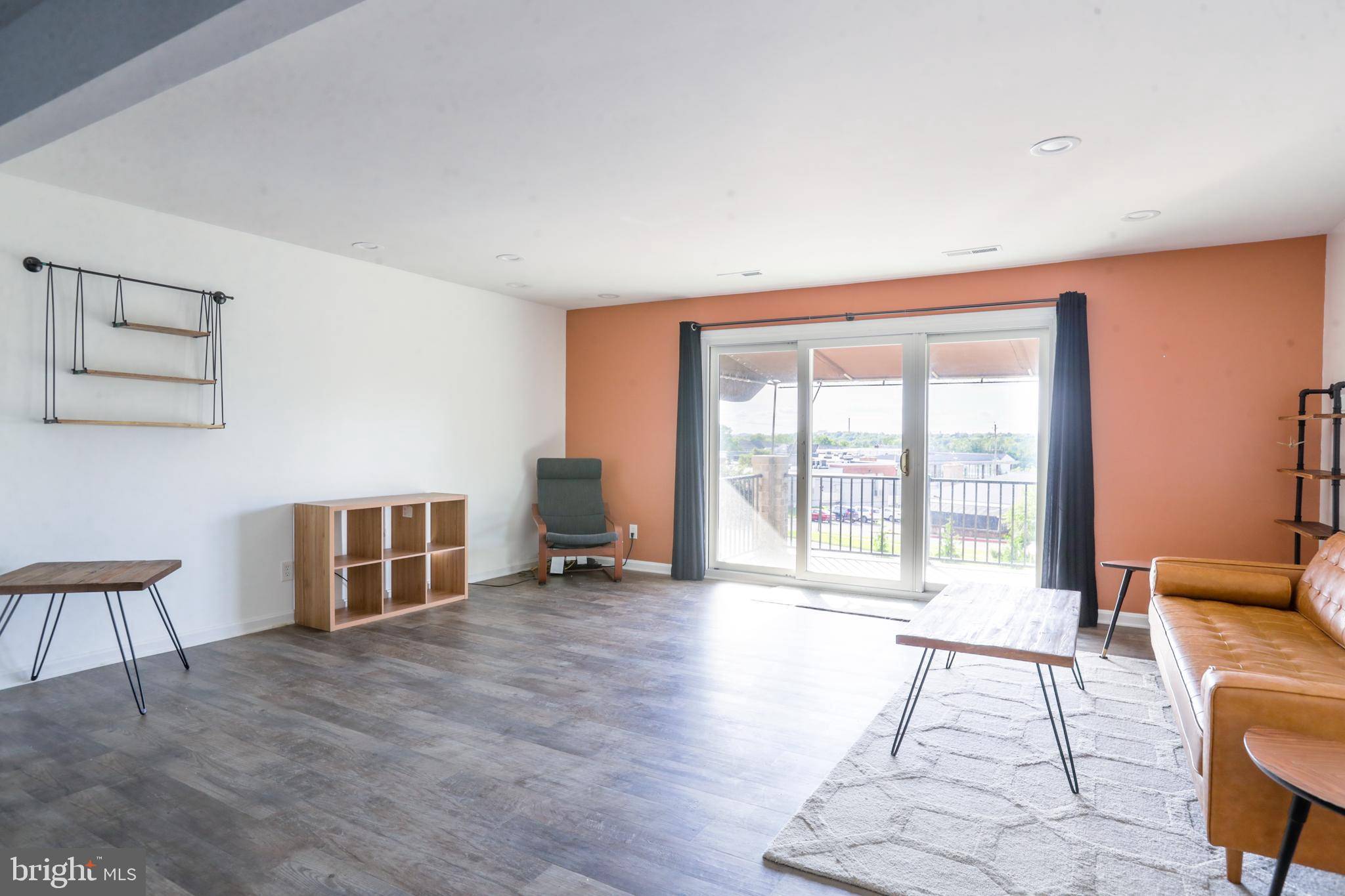 York, PA 17403,1000 COUNTRY CLUB RD #8