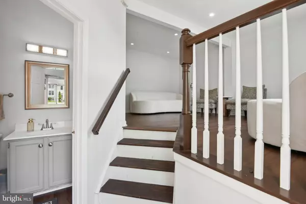 Centreville, VA 20120,14617 WOODSPRING CT