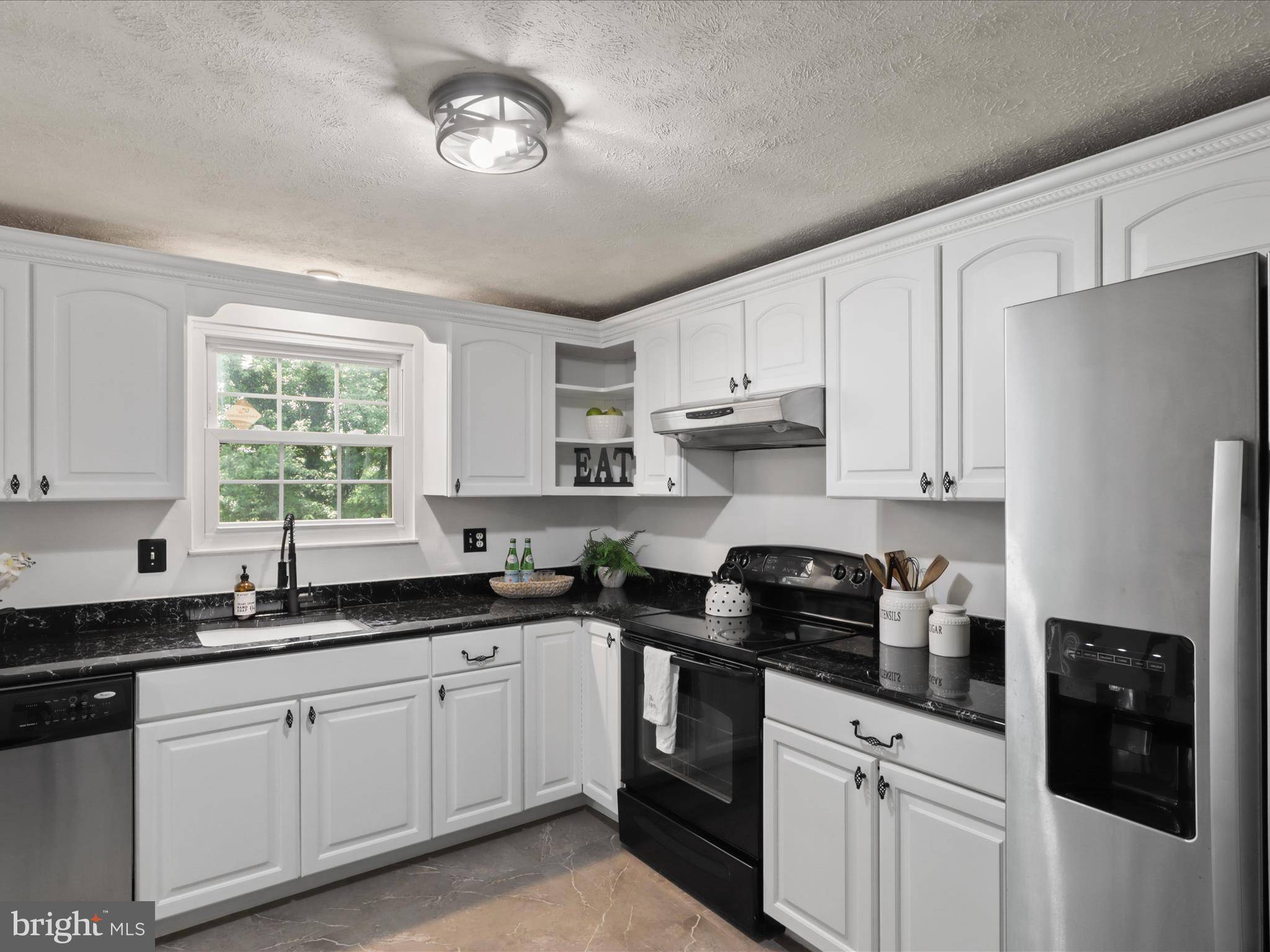 Columbia, MD 21045,8661 COOPERHAWK CT