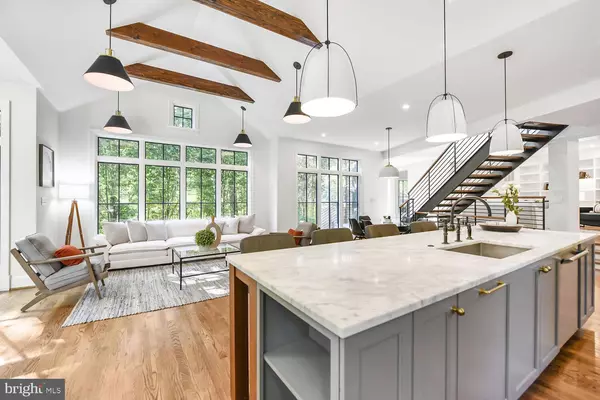 Bethesda, MD 20817,6516 BROXBURN DR