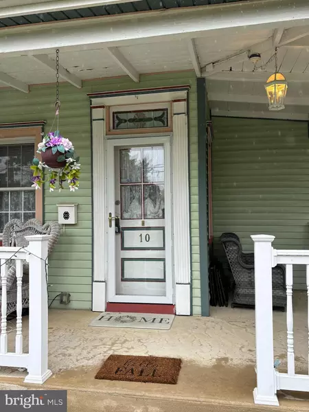 10 E TAUNTON AVE, Berlin, NJ 08009