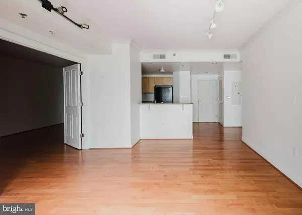 Washington, DC 20001,777 7TH ST NW #913