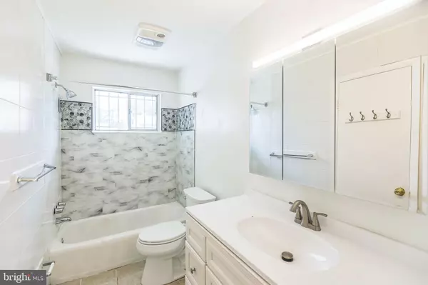 Lanham, MD 20706,7910 POLK ST