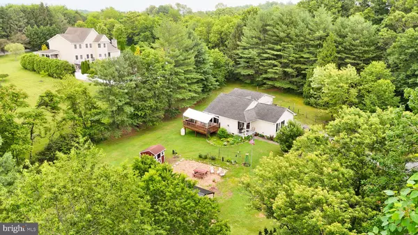 Berkeley Springs, WV 25411,343 MILL FARM TRL