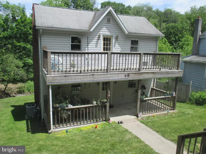 210 E REYNOLDS ST, Cumberland, MD 21502