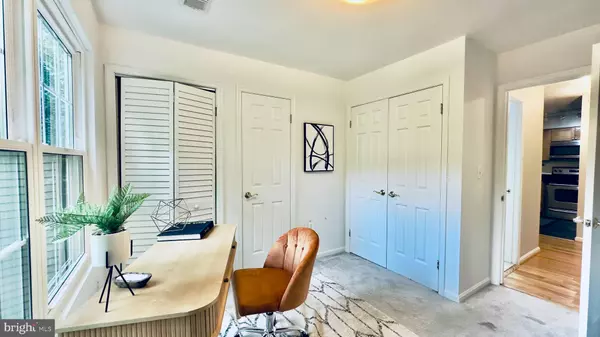 Arlington, VA 22201,2050 N CALVERT ST #106