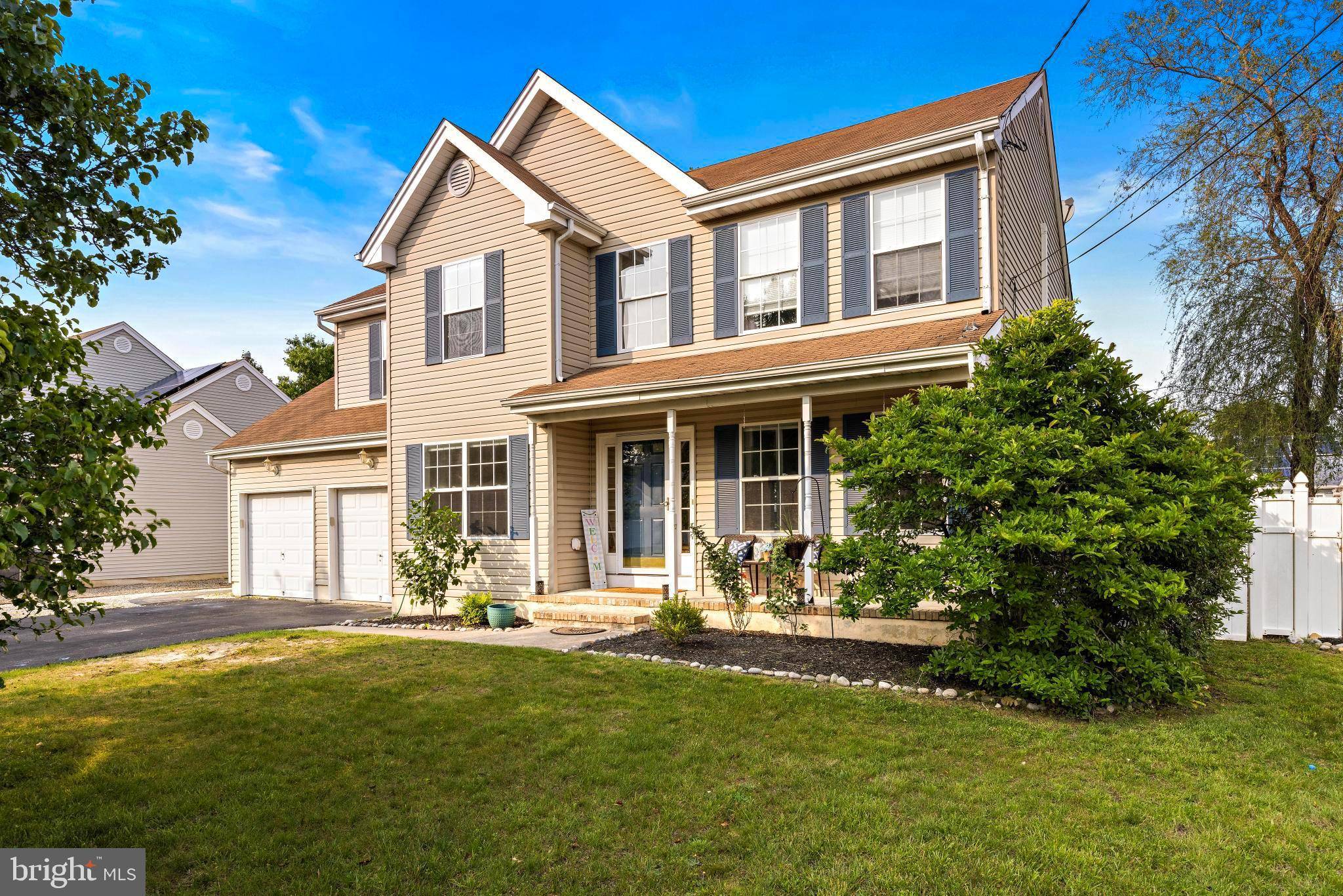 Manahawkin, NJ 08050,121 GAFF RD