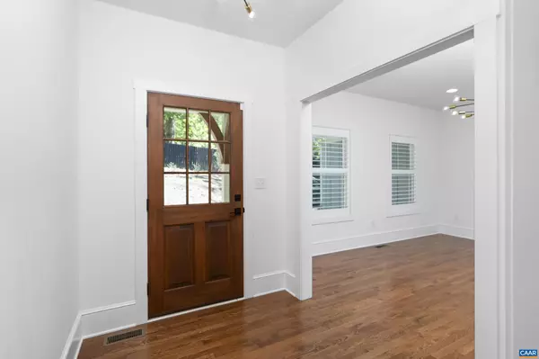 Charlottesville, VA 22901,329 CARRSBROOK DR