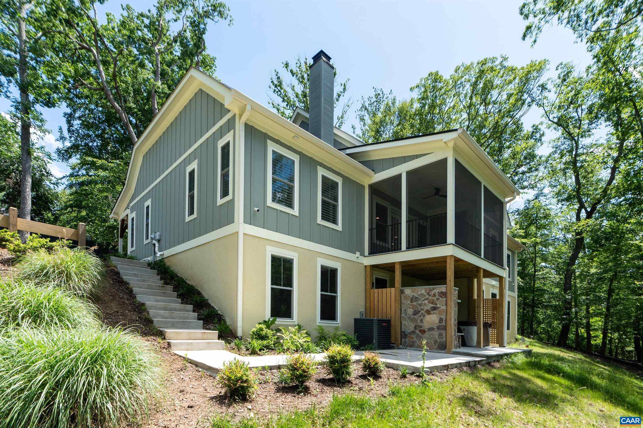 Charlottesville, VA 22901,329 CARRSBROOK DR