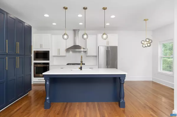 Charlottesville, VA 22901,329 CARRSBROOK DR