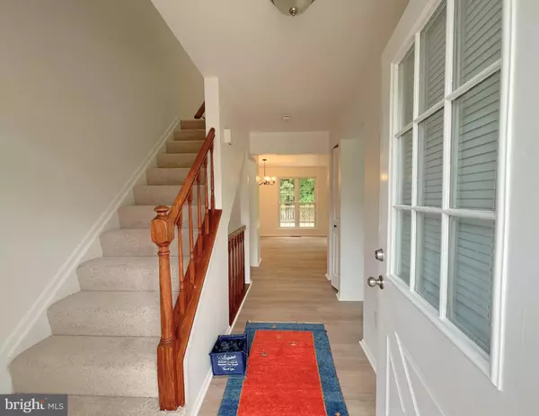 Lorton, VA 22079,7657 SHEFFIELD VILLAGE LN