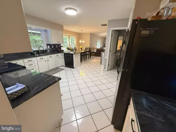 Waldorf, MD 20603,2320 KNOTWEED CT