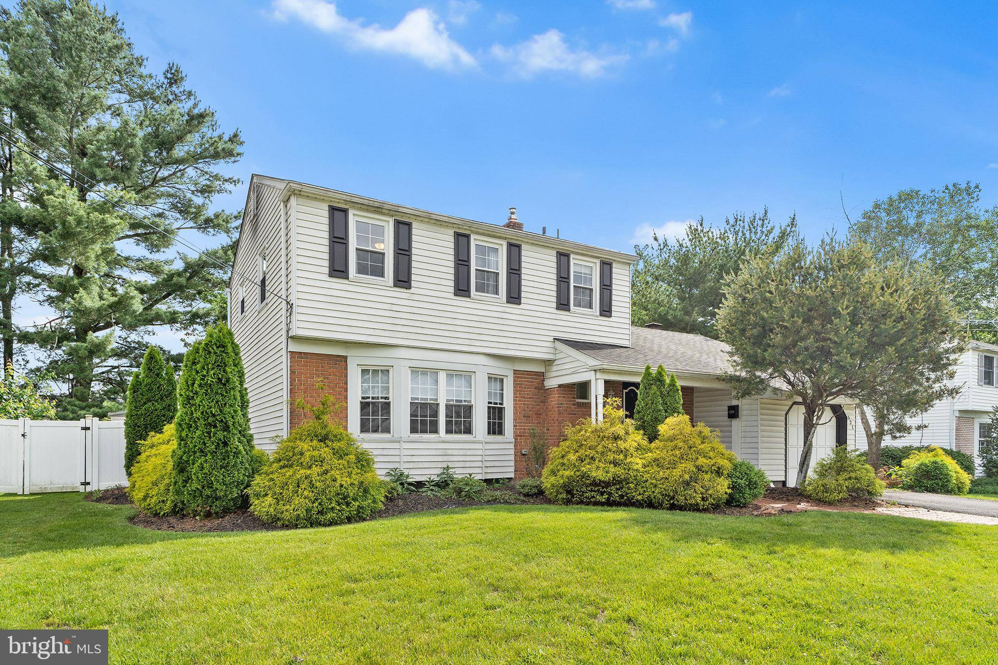 Cherry Hill, NJ 08002,521 RHODE ISLAND AVE