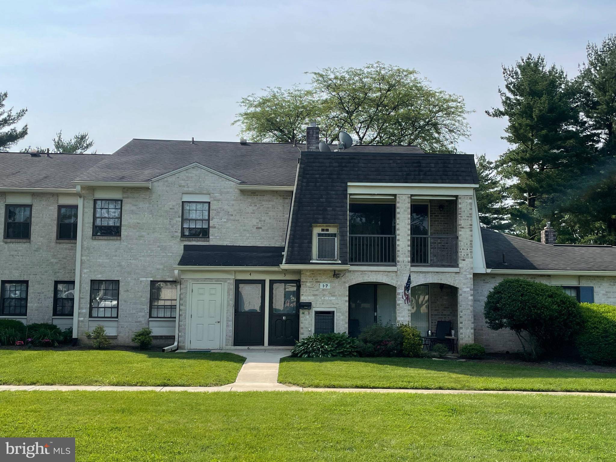 Lancaster, PA 17601,4 VALLEYBROOK DR