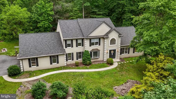 141 FOXGAYTE LN, Pottstown, PA 19465