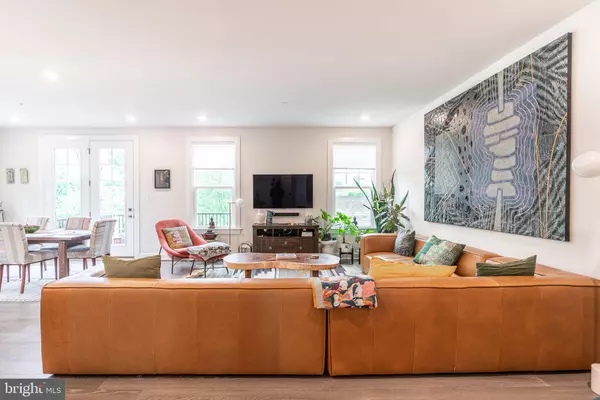 Media, PA 19063,118 W DONOVAN DR