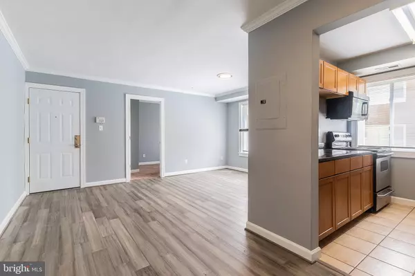 Washington, DC 20032,721 BRANDYWINE ST SE #103