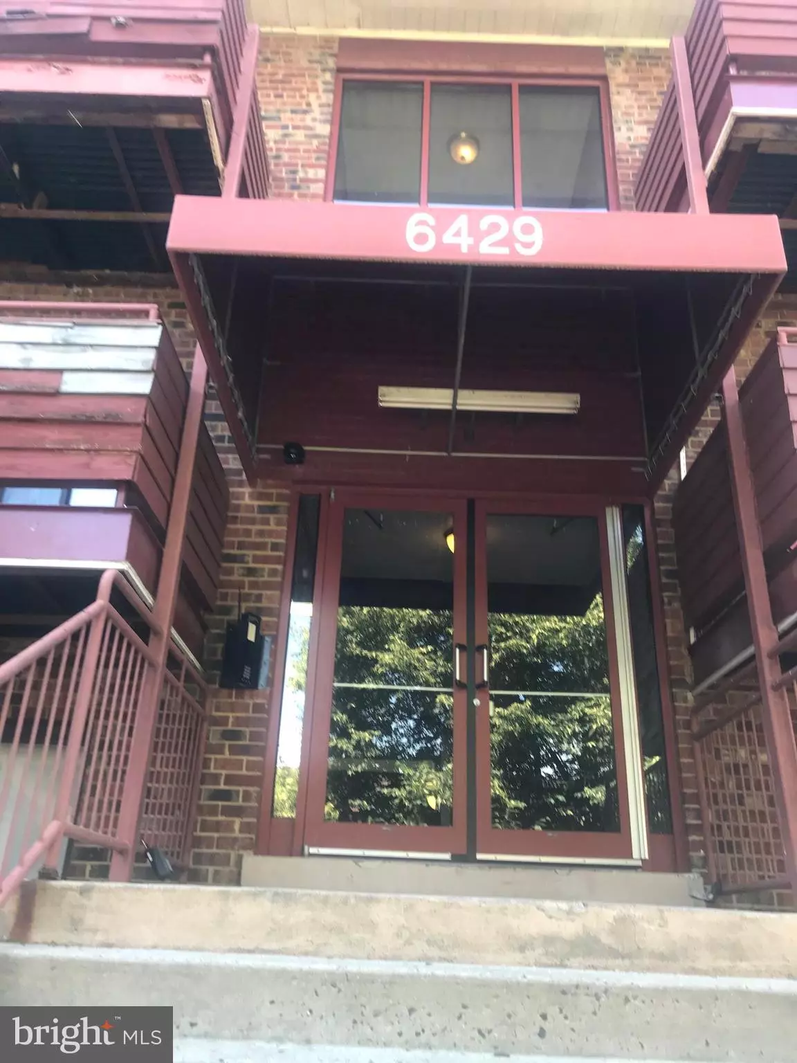 Alexandria, VA 22306,6429 RICHMOND HIGHWAY #202