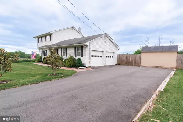 Hopewell, NJ 08525,261 LAMBERTVILLE HOPEWELL RD