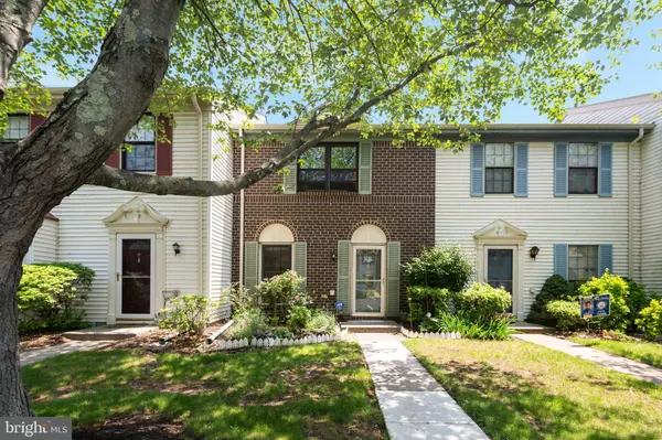 101 PEAR TREE LA, Franklin Park, NJ 08823