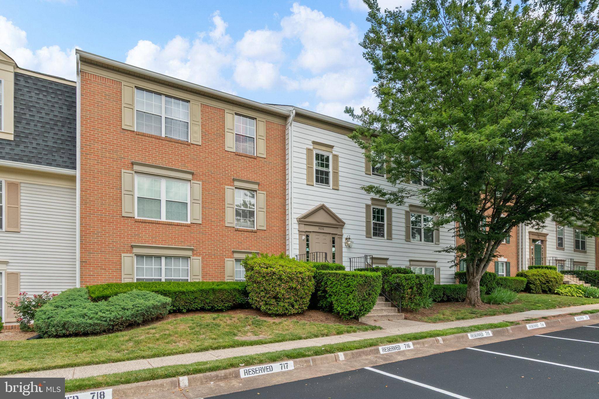 Manassas, VA 20110,9220 NIKI PL #202