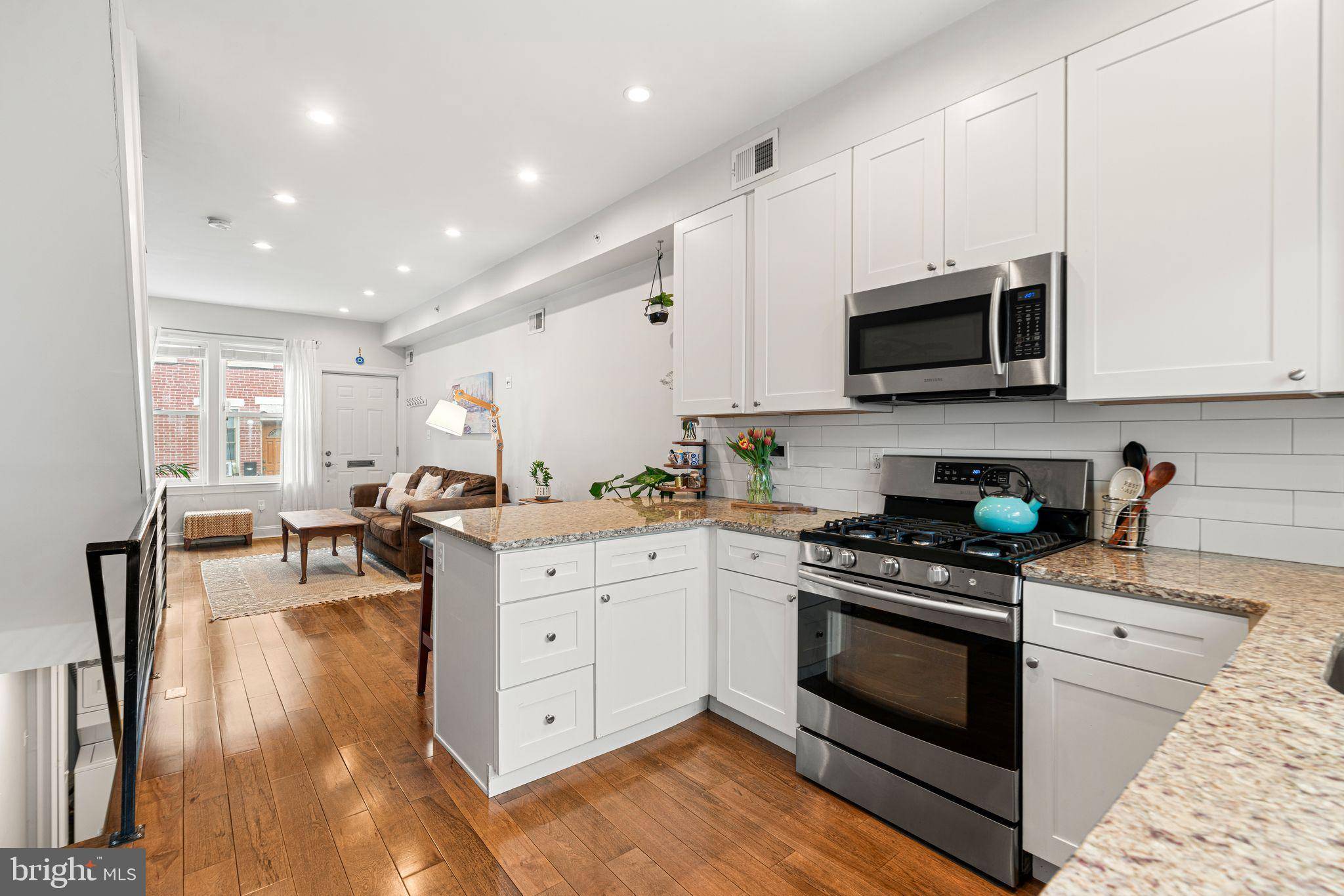 Philadelphia, PA 19146,2117 LATONA ST