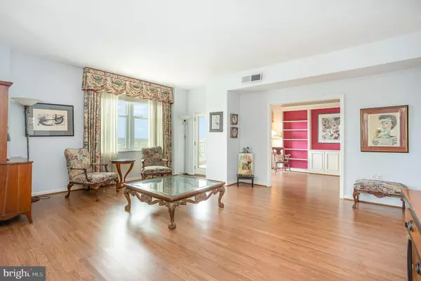 Baltimore, MD 21218,3801 CANTERBURY RD #817