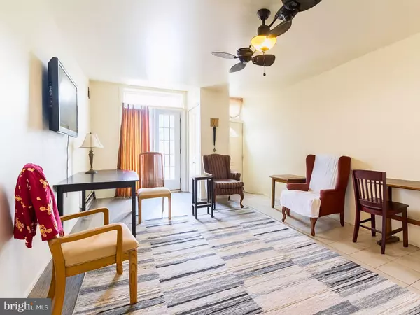 Baltimore, MD 21205,2715 E MADISON ST